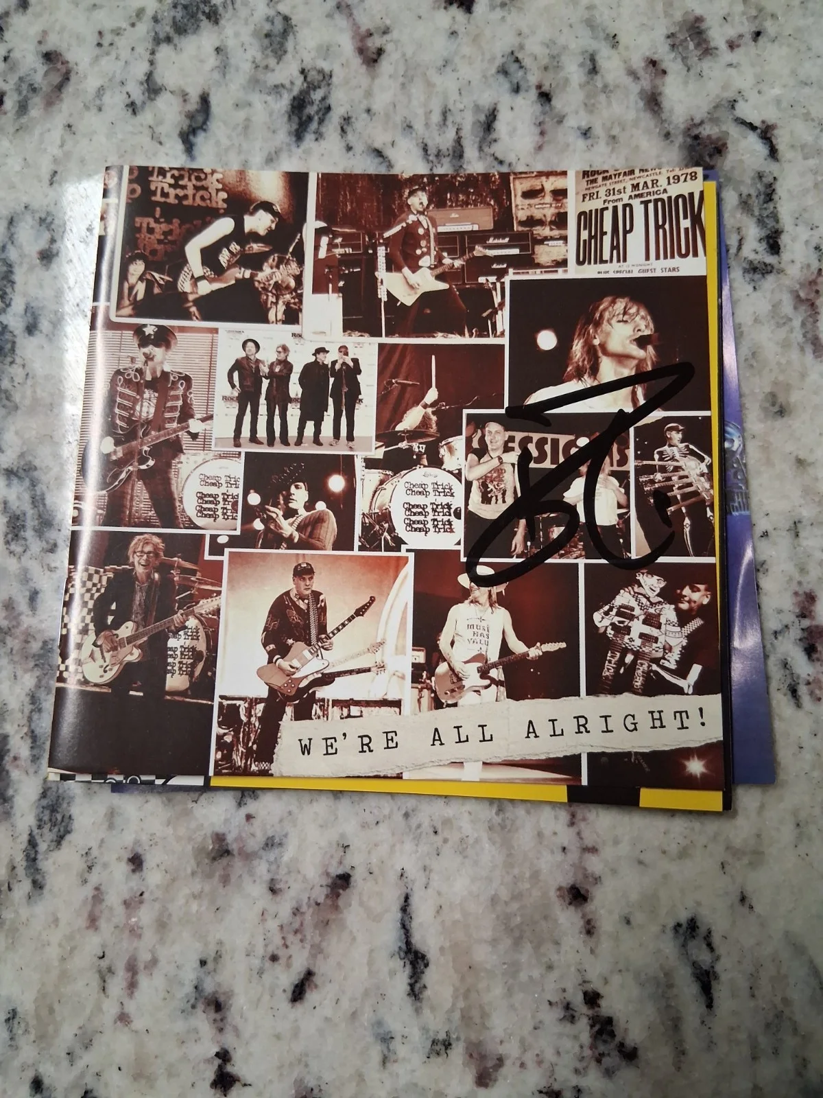 Robin Zander Cheap Trick Signed (8) Cd Booket LOT, image 5