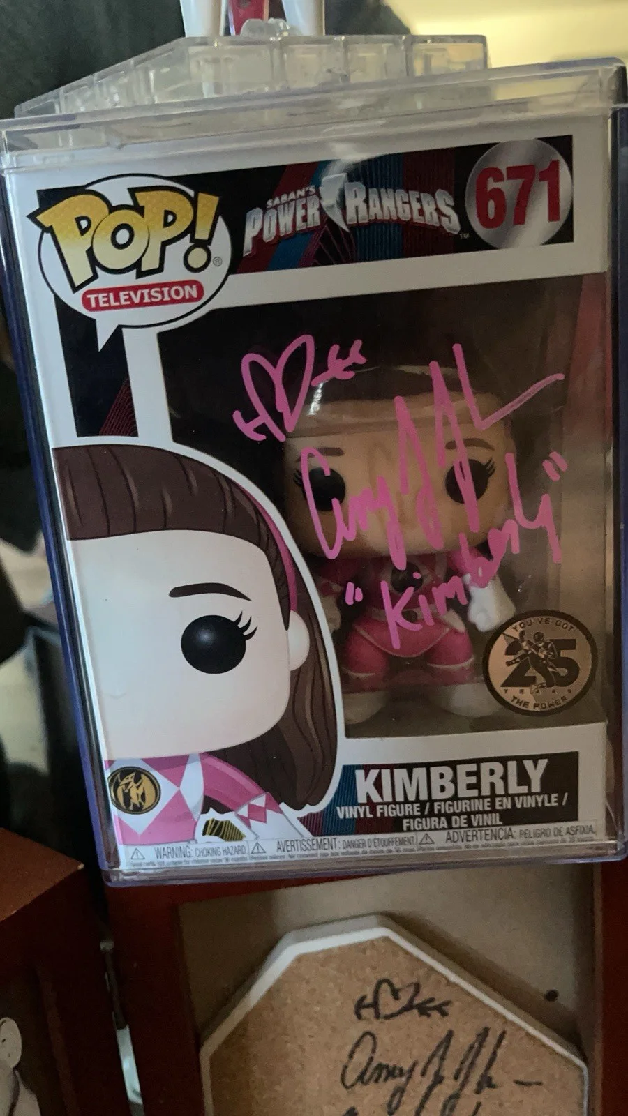 Amy Jo Johnson — Funko Pop Power Rangers Kimberly Figure Signed by Amy Jo Johnson Collectible, изображение 2