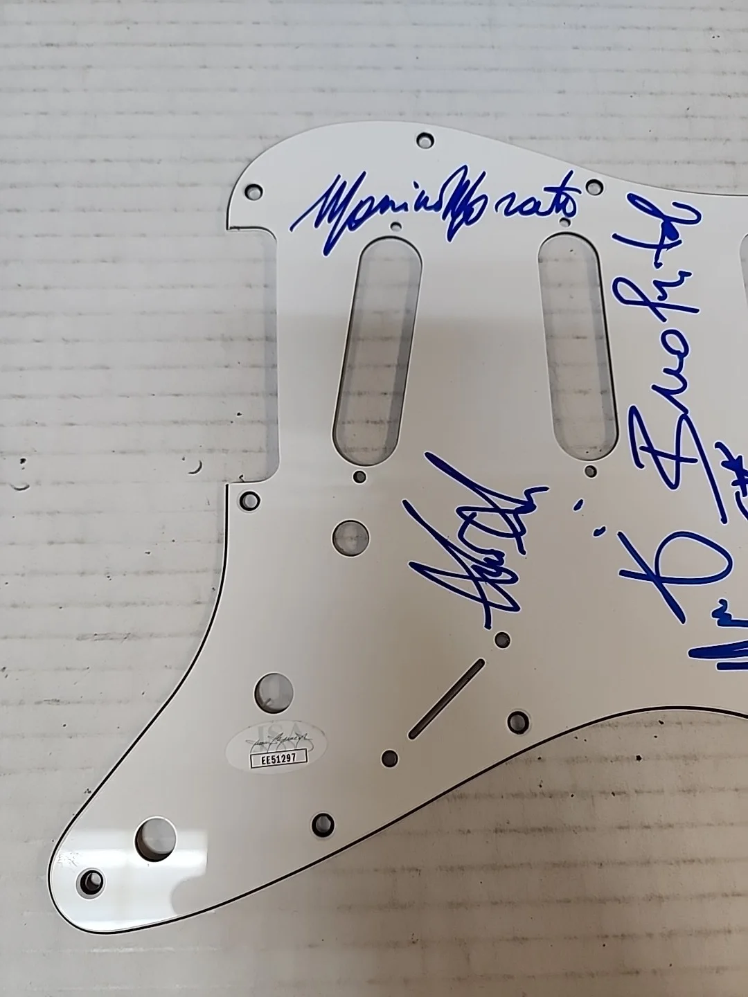 Electric Guitar Pickguard Signed By The Band Goblin JSA Authenticated Suspiria, изображение 2