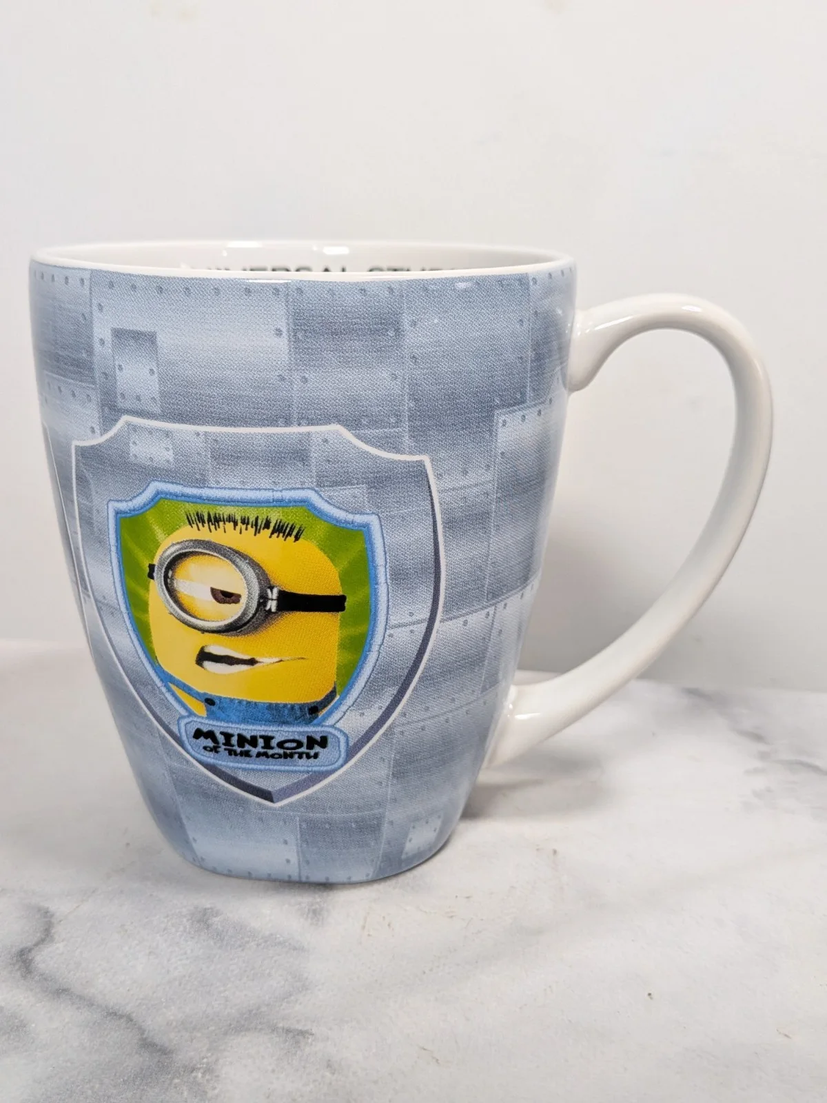 Vintage Minion Mug Novelty Minion Of The Month Universal Studios Collectible, изображение 3
