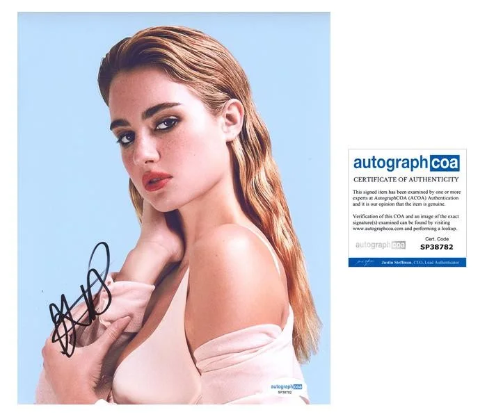 Grace Van Patten — Grace Van Patten "Tell Me Lies" AUTOGRAPH Signed Autographed 8x10 Photo ACOA