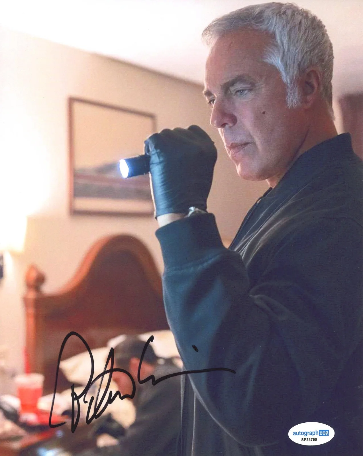 Titus Welliver — Titus Welliver "Bosch" AUTOGRAPH Signed 'Harry Bosch' 8x10 Photo G ACOA, изображение 2