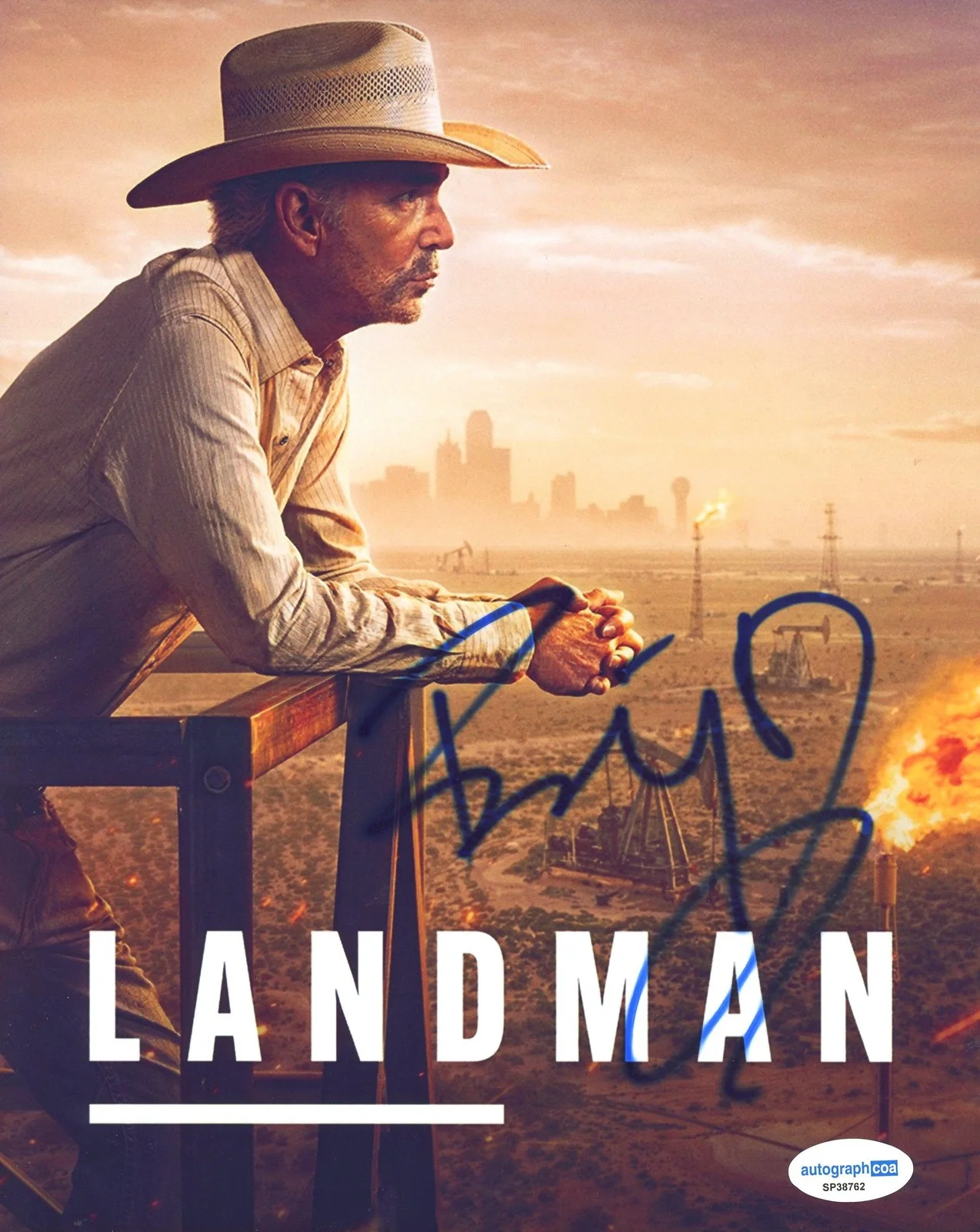 Billy Bob Thornton — Billy Bob Thornton "Landman" AUTOGRAPH Signed 'Tommy Norris' 8x10 Photo ACOA, изображение 2
