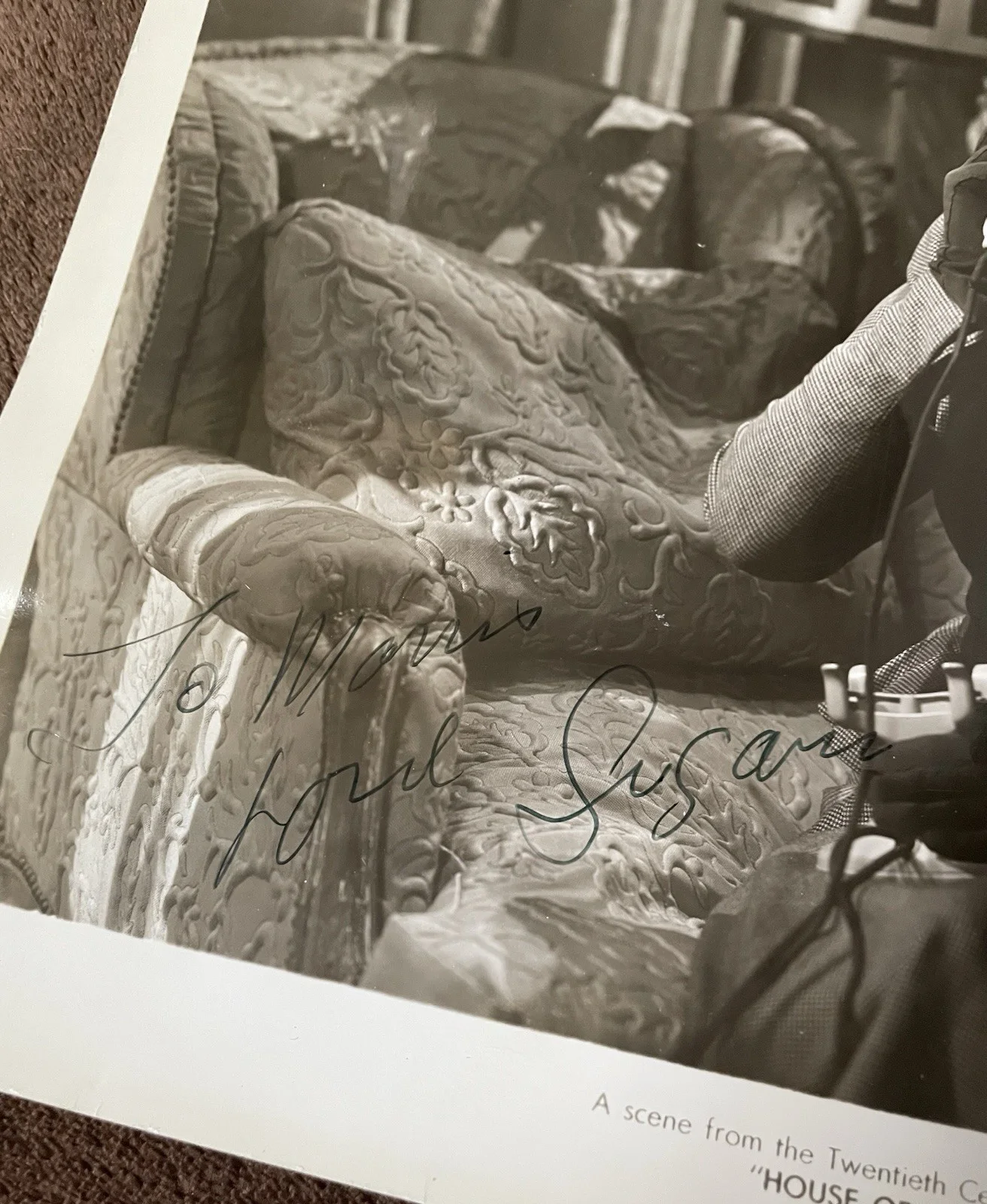 Susan Hayward — Actress Susan Hayward Autographed Photo - 1949 "House of Strangers" Movie Still, изображение 2