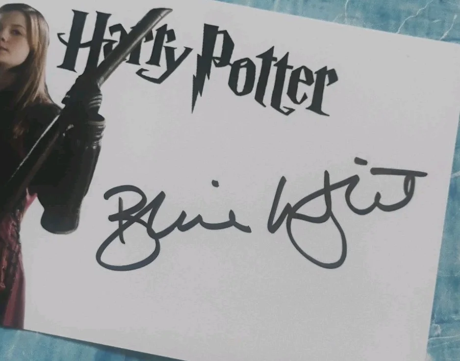 Bonnie Wright Hand Signed Autograph Photo COA Harry Potter NO US TARIFFS, изображение 3