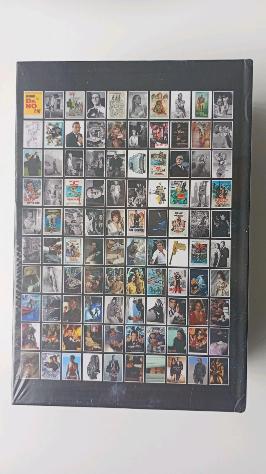 JAMES BOND 007 - 100 Postcards 50th Anniversary box set BRAND NEW SEALED DK, image 2
