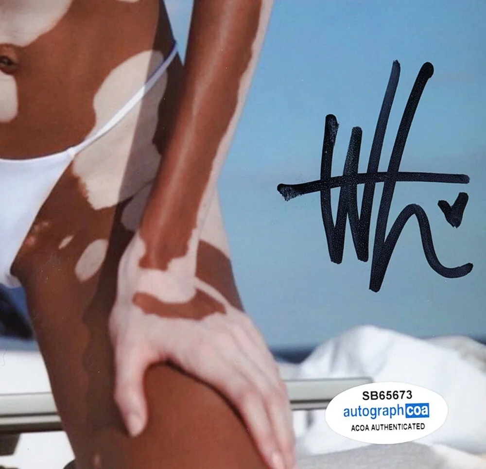 WINNIE HARLOW — Winnie Harlow signed 8x10 Photo PROOF f HOT BIKINI Sports Illustrated Model ACOA, изображение 4
