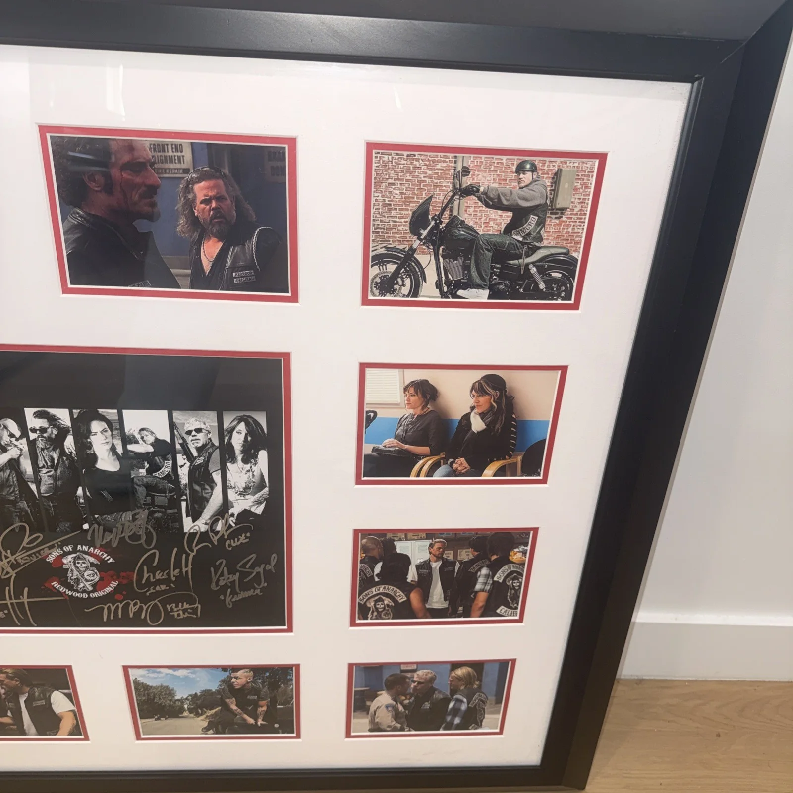 Charlie Hunnam/Ryan Hurst/Ron Pearlman — Price is firm!!!! Sons Of Anarchy Signed Cast(READ) Photo Autographed COA, image 4