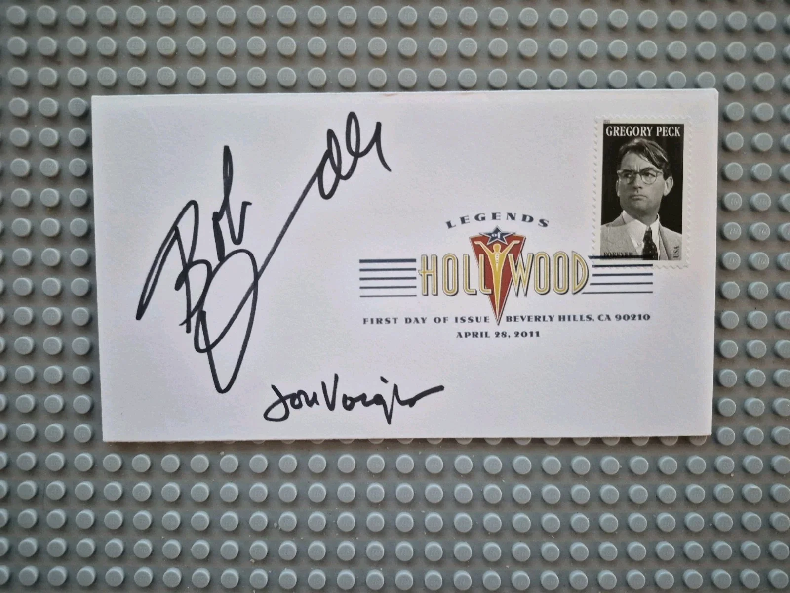 Robert Duvall, Jon Voight — Robert Duvall & Jon Voight Signed Postal FDC. No Inscription., image 2
