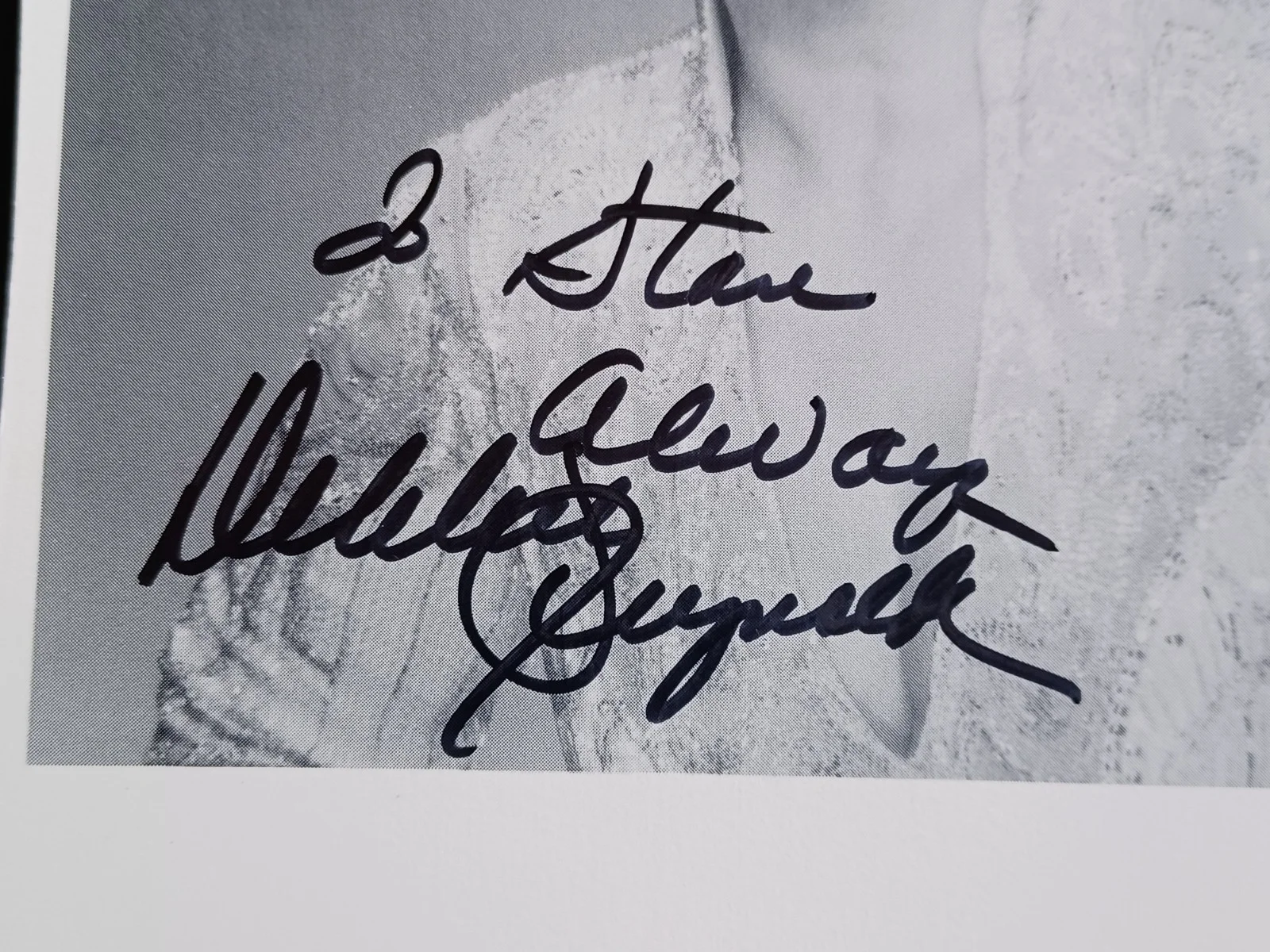 Debbie Reynolds (d. 2016) Signed 5x7 Photo - Singin' in the Rain, изображение 2
