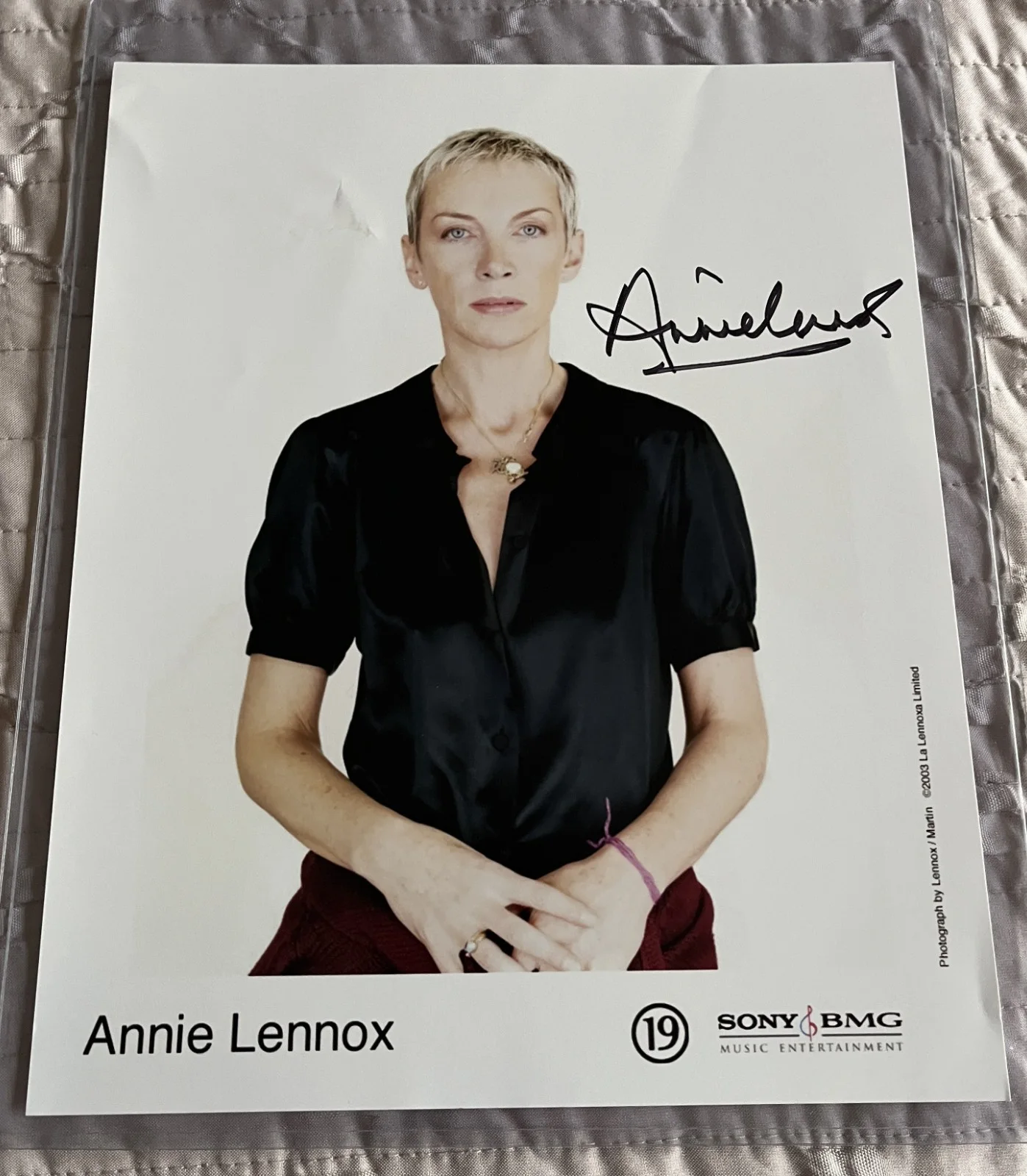 Annie Lennox--SIGNED-- 8x10 Color Photo--Eurythmics--Damage, image 4