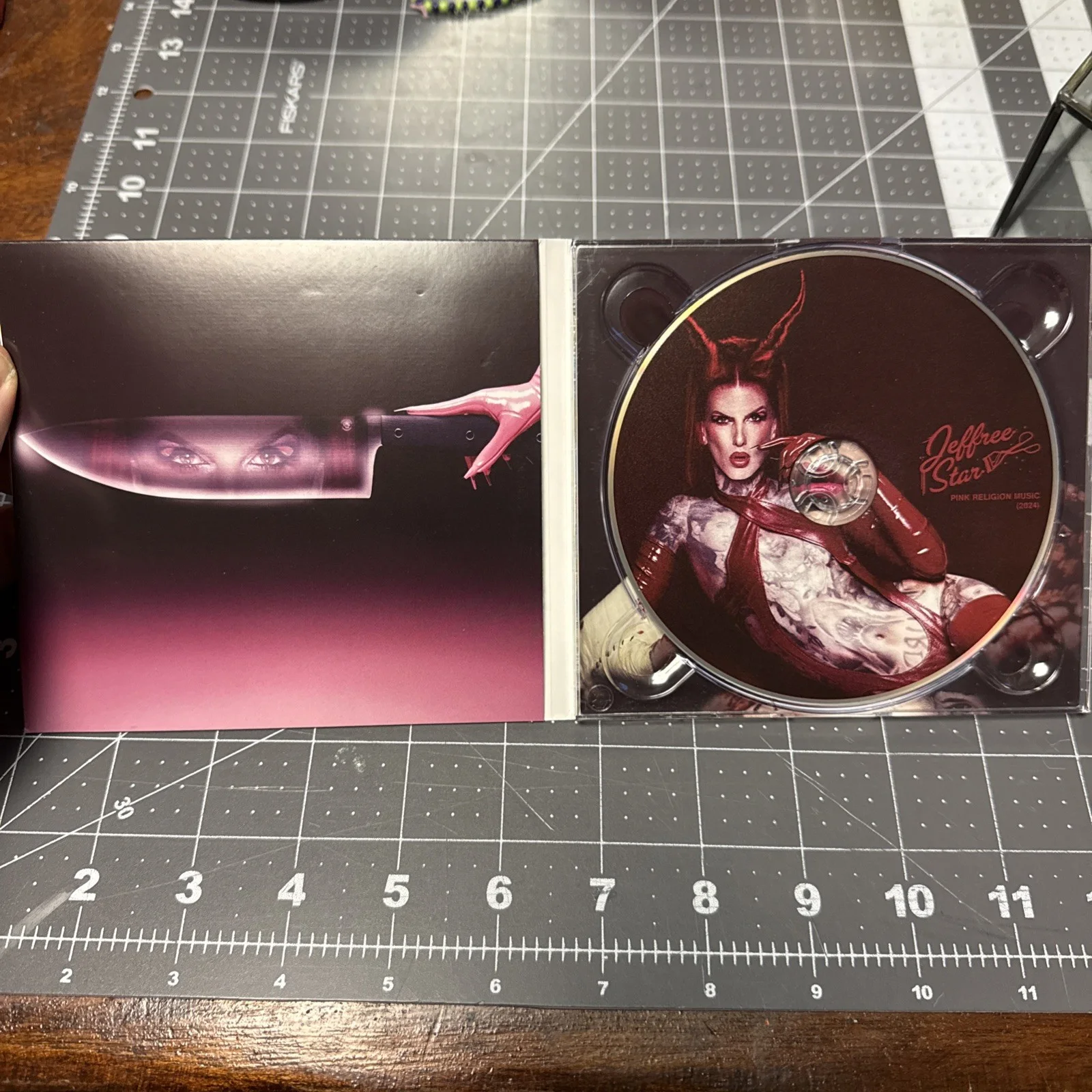 Jeffree Star Beauty Killer Signed Autograph CD Brand New Star Cosmetics, изображение 3