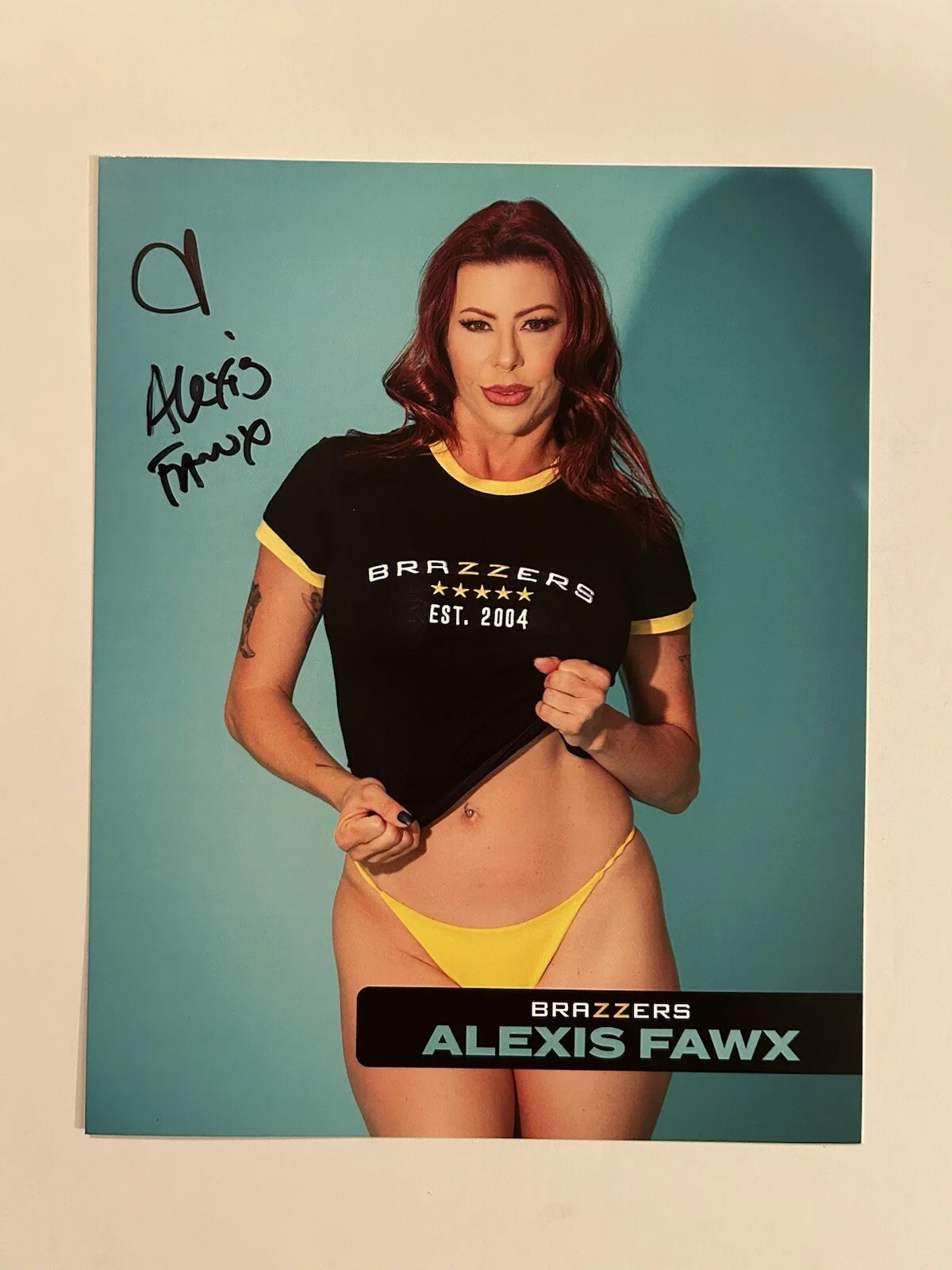 Alexis Fawx — Adult Star Alexis Fawx Signed 8x10 Brazzers Photo
