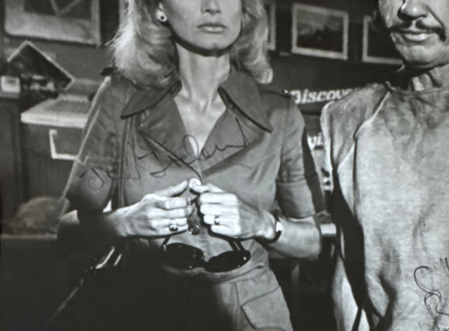 CHARLES BRONSON & JILL IRELAND SIGNED 8x10 Photo Excellent Condition, image 3