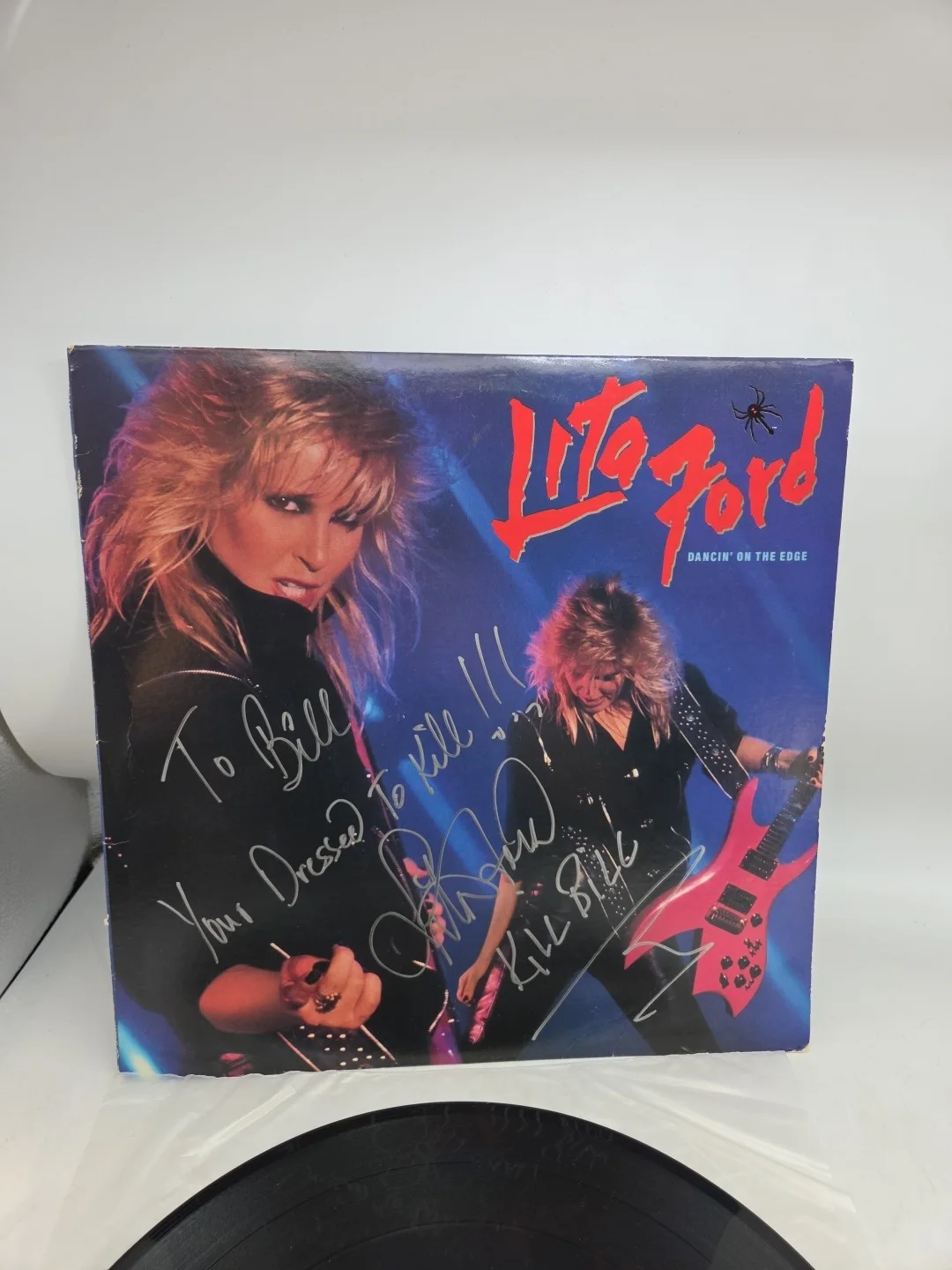 [SIGNED] LITA FORD DANCIN' ON THE EDGE VINYL, LP, 12"- INSCRIBED, изображение 2