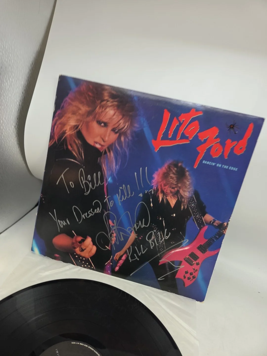 [SIGNED] LITA FORD DANCIN' ON THE EDGE VINYL, LP, 12"- INSCRIBED, изображение 3