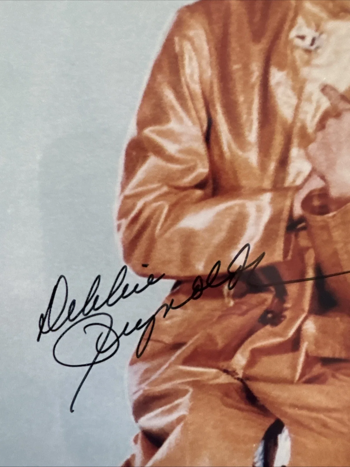GENE KELLY & DEBBIE REYNOLDS SIGNED 8x10 Color Photo SINGING IN THE RAIN, изображение 2