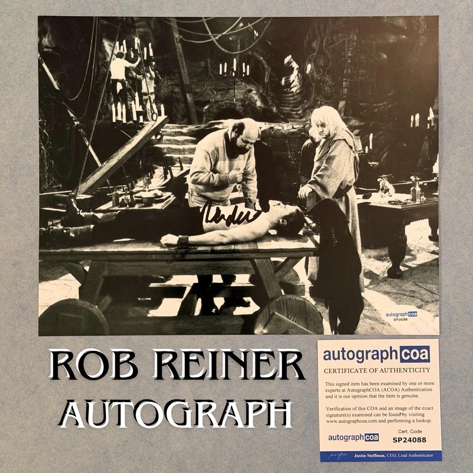 Rob Reiner — Rob Reiner Signed 8x10 Photo A Princess Bride Autograph Hollywood Memorabilia