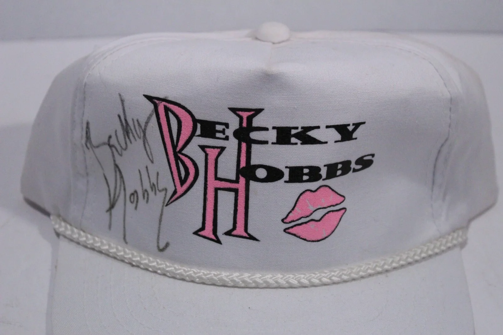 Becky Hobbs American Singer-Songwriter Signed Autographed Corded Baseball Hat, image 2