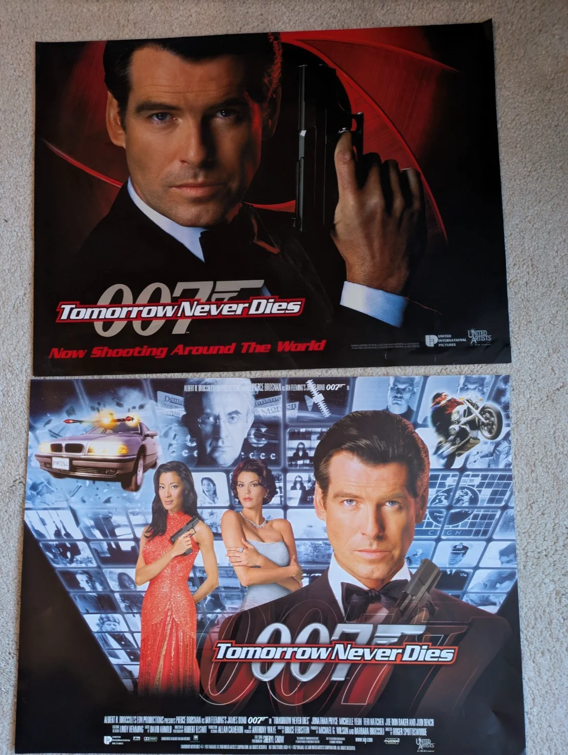 TOMORROW NEVER DIES 007 Pierce Brosnan 2 movie Promo Mini Posters 16"x12", image 2