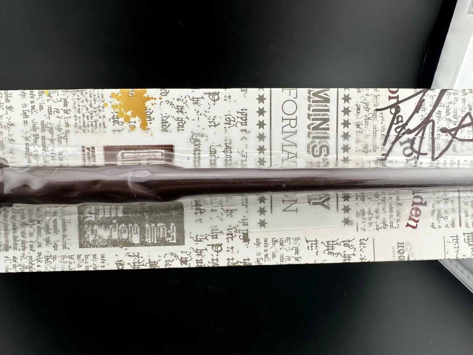 Daniel Radcliffe — Daniel Radcliffe Signed Autograph Harry Potter Sealed Wand BAS Beckett, image 3