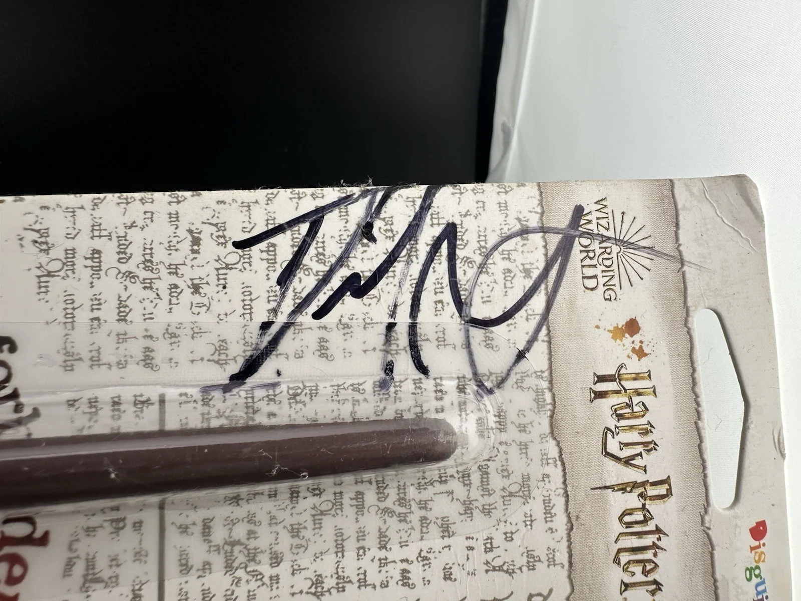 Daniel Radcliffe — Daniel Radcliffe Signed Autograph Harry Potter Sealed Wand BAS Beckett, image 2