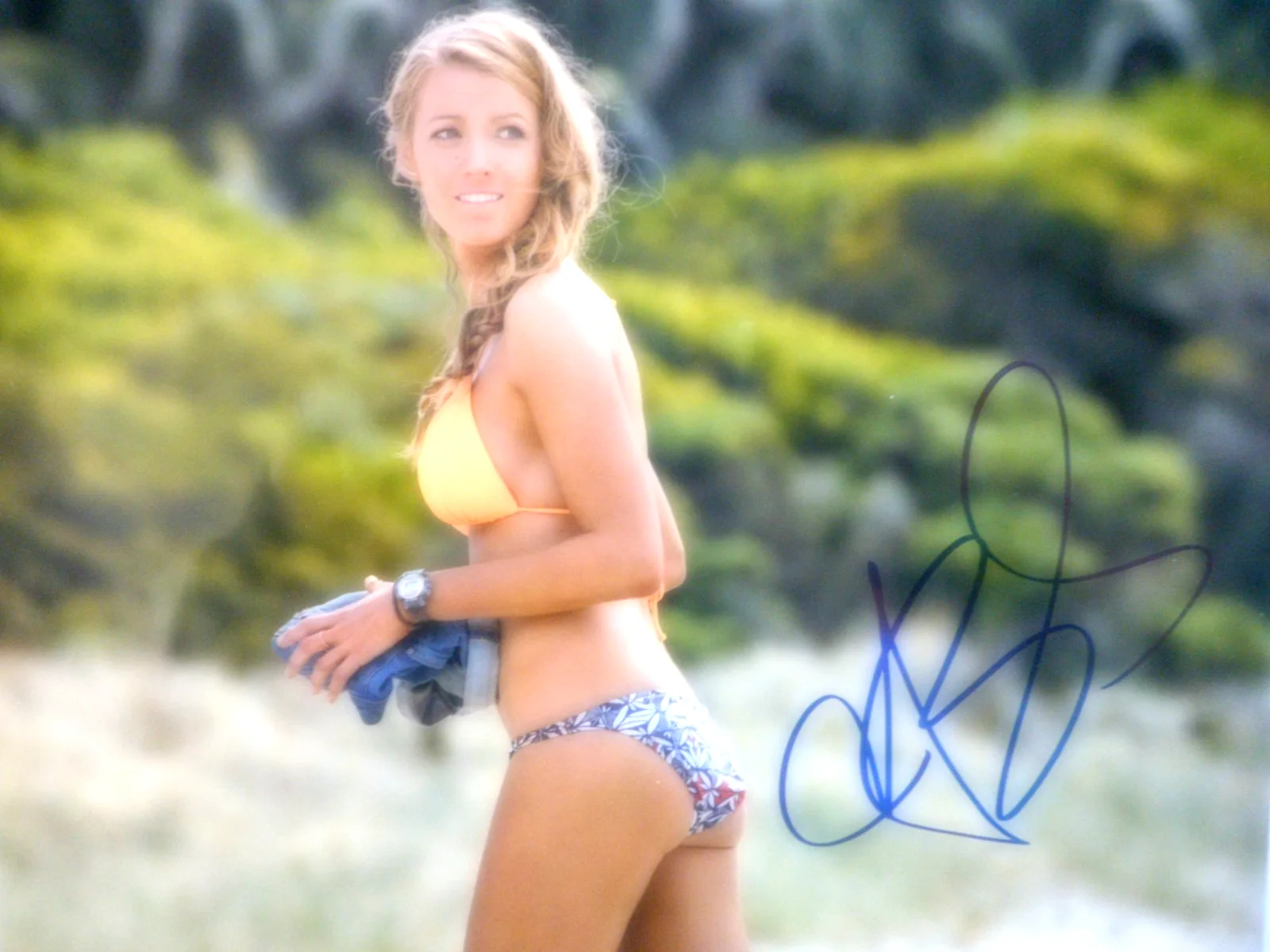 Blake Lively — Blake Lively signed THE SHALLOWS BEAUTIFUL Sexy Body 8x10 Photo W/COA & #d Holo, изображение 2