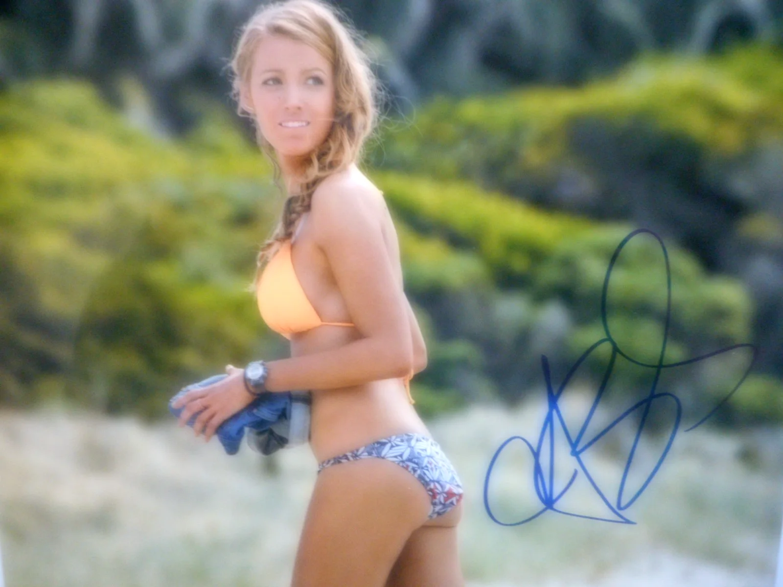 Blake Lively — Blake Lively signed THE SHALLOWS BEAUTIFUL Sexy Body 8x10 Photo W/COA & #d Holo, изображение 3