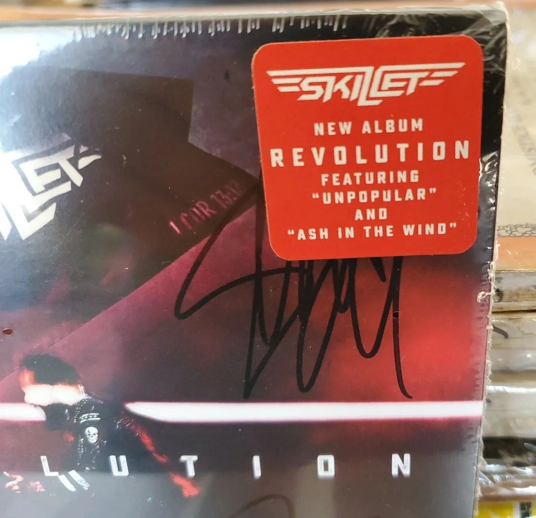 SKILLET SIGNED CD REVOLUTION AUTOGRAPHED FULL BAND 2025, image 4