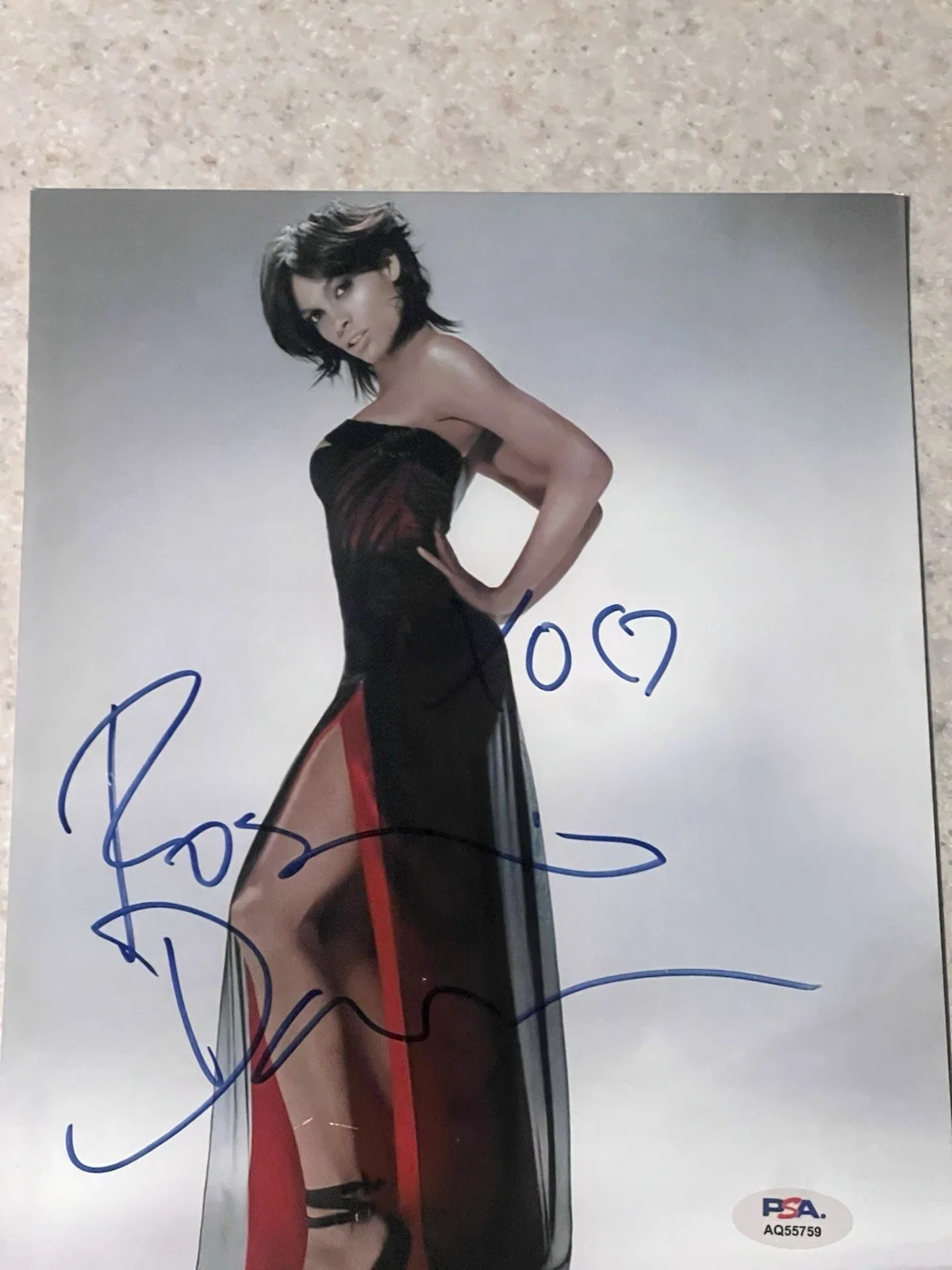 Rosario Dawson — Rosario Dawson Signed 8x10 Photo PSA / DNA COA Autograph Auto Sexy Hot Sin City, изображение 2