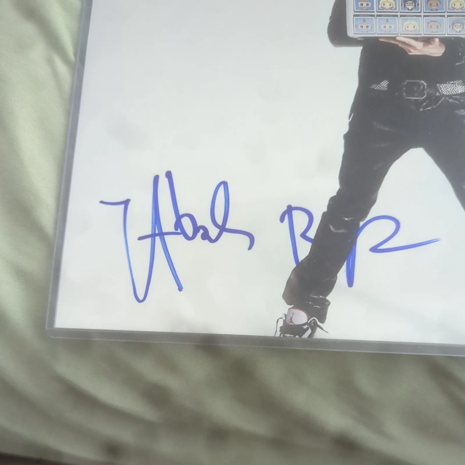 Black Eyed Peas TABOO Signed 8x10 Photo Certificate of Authenticity, изображение 3