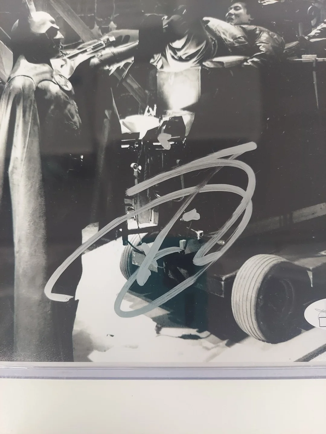 David Lea — Dave Lea Signed Batman 8x10 Michael Keaton Stuntman Martial Arts Expert JSA COA, изображение 3