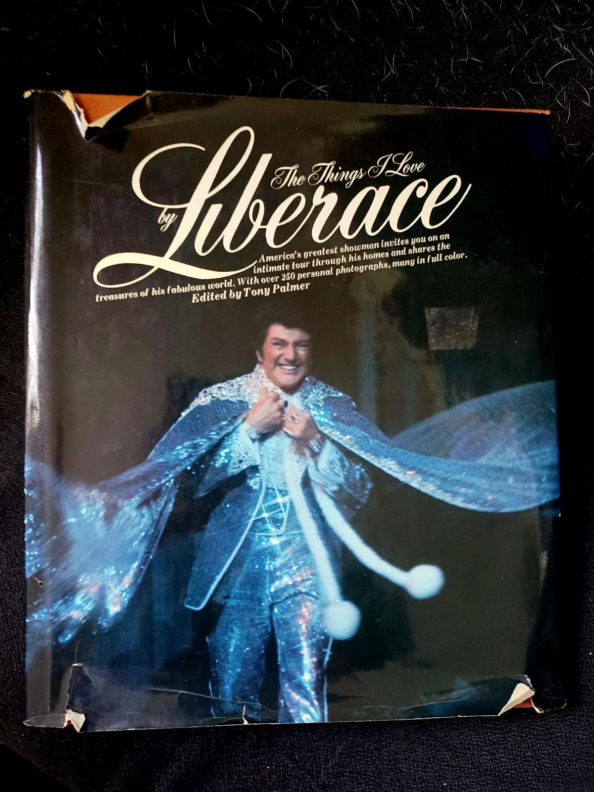 Liberace Signed Book ok condition, image 4