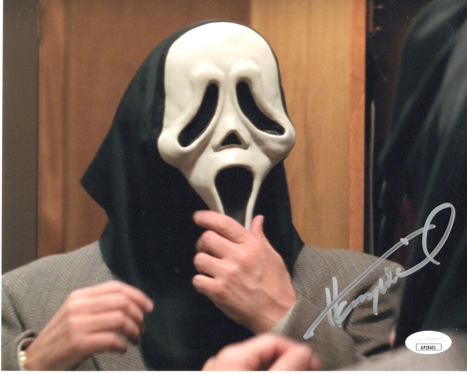 Henry Winkler — Henry Winkler signed 8x10 Photo Principal Arthur Himbry Scream JSA