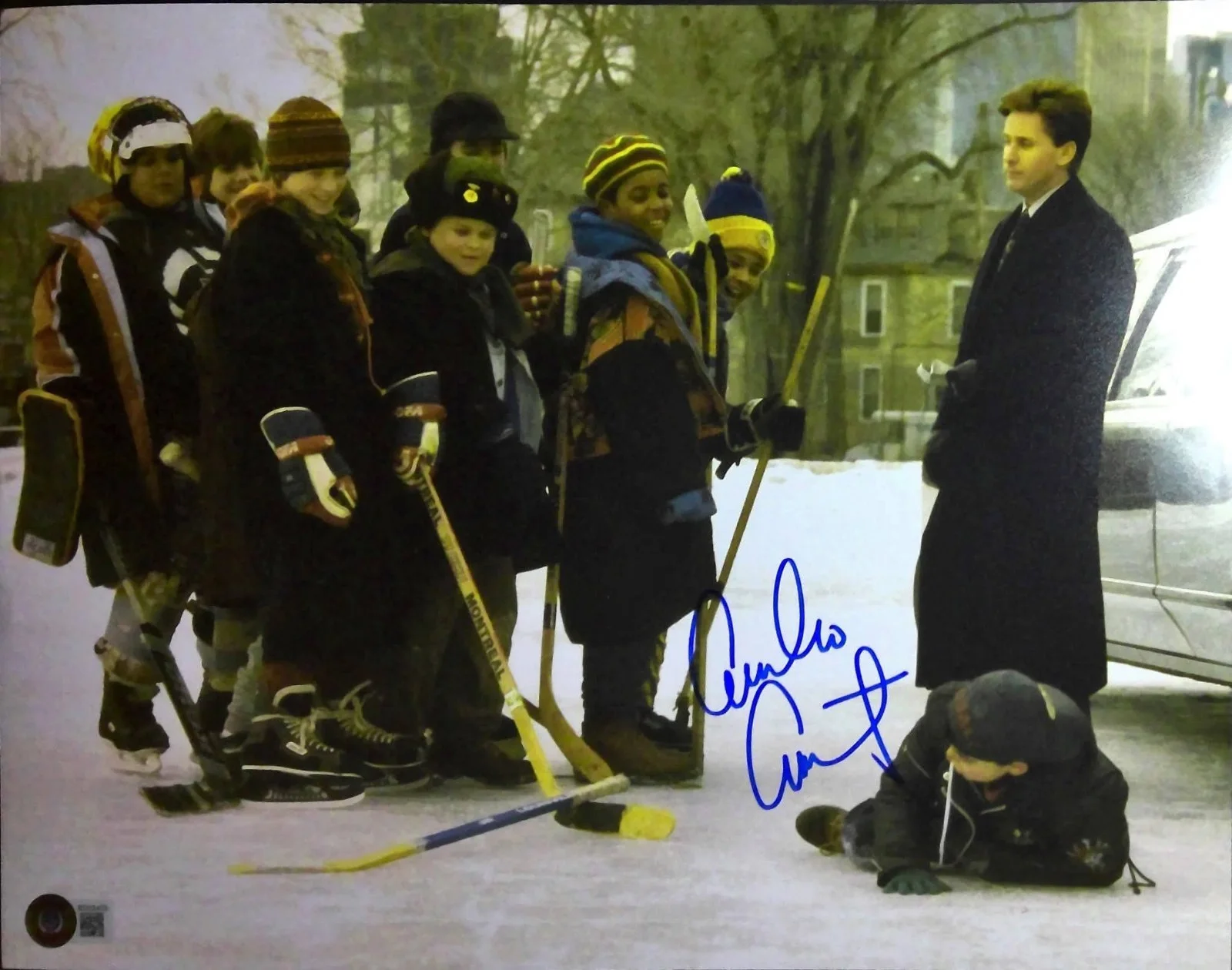 Emilio Estevez — Signed 11x14 Emilio Estevez Mighty Ducks- Original Autographed Photo Beckett