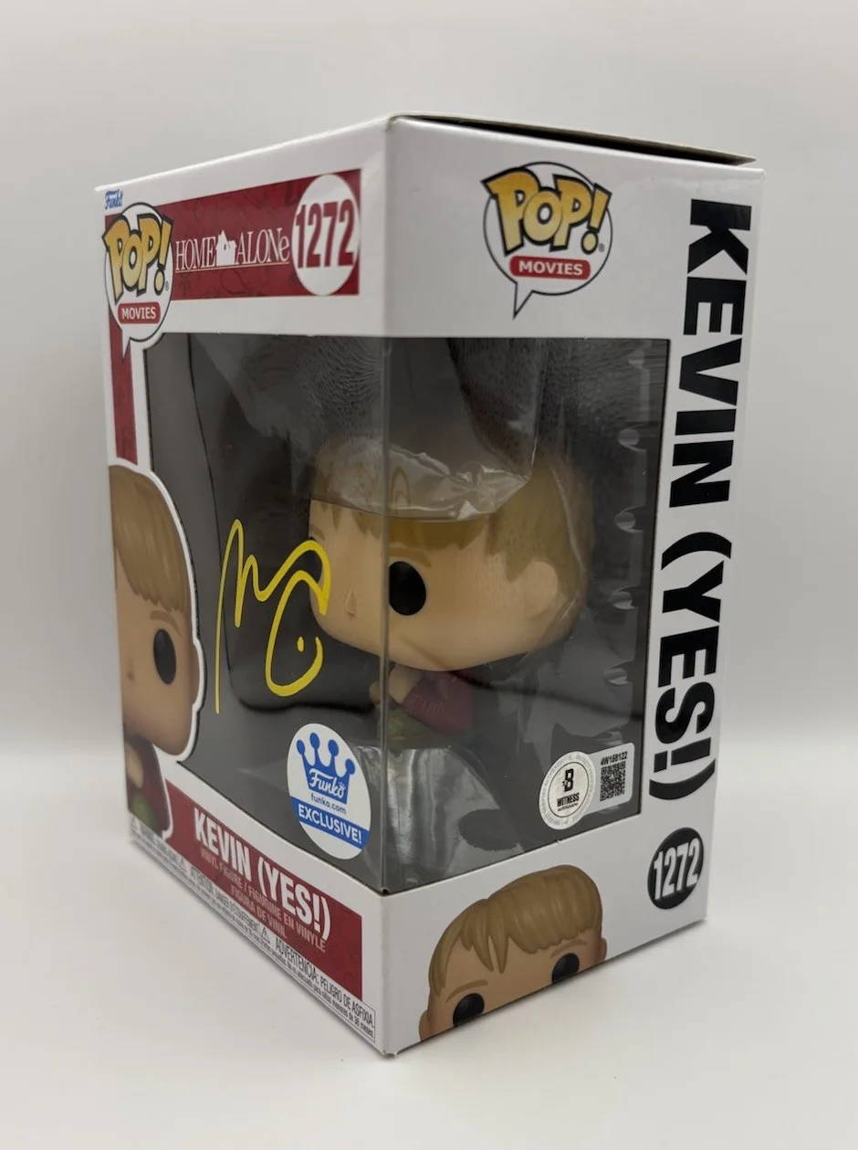 Macaulay Culkin — Macaulay Culkin Signed Autographed Kevin (Yes!) Home Alone Funko POP BAS Witness, изображение 5