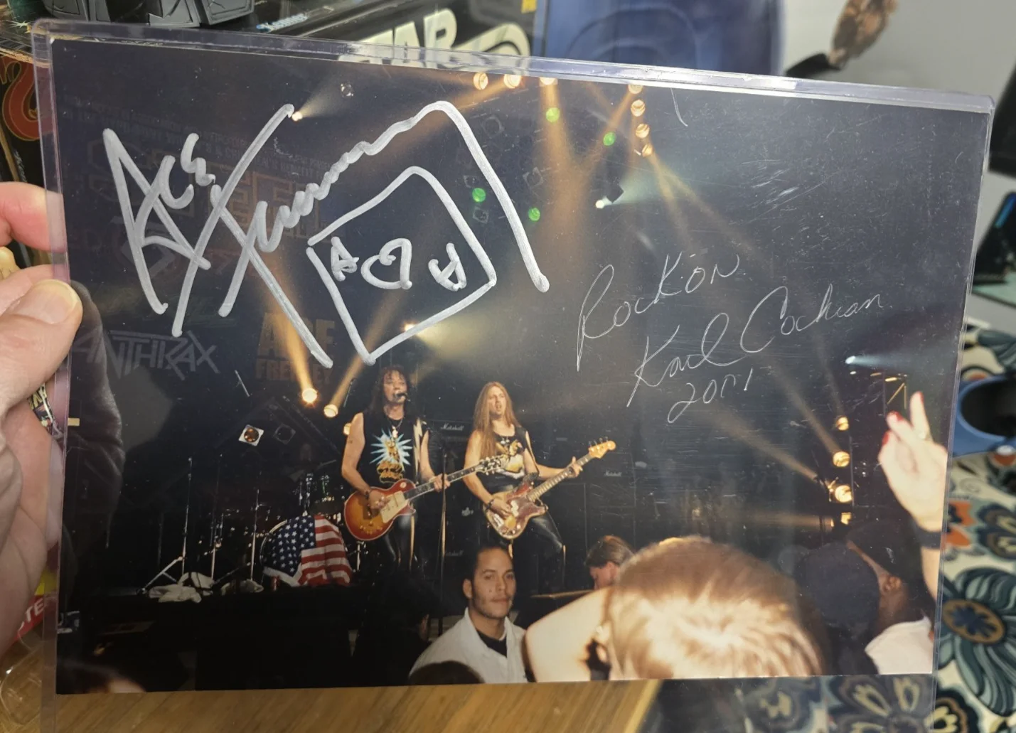 ACE FREHLEY & KARL COCHRAN Signed AUTO 8x12 Photo 2001 KISS RIP COA VHTF 1/1, изображение 2