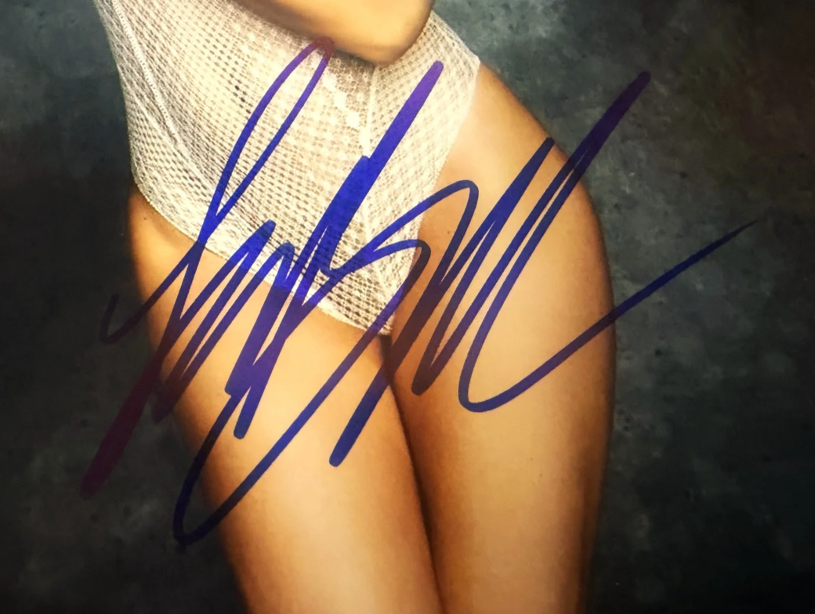 Lake Bell Boston Legal signed 8x10 photo read description, изображение 2