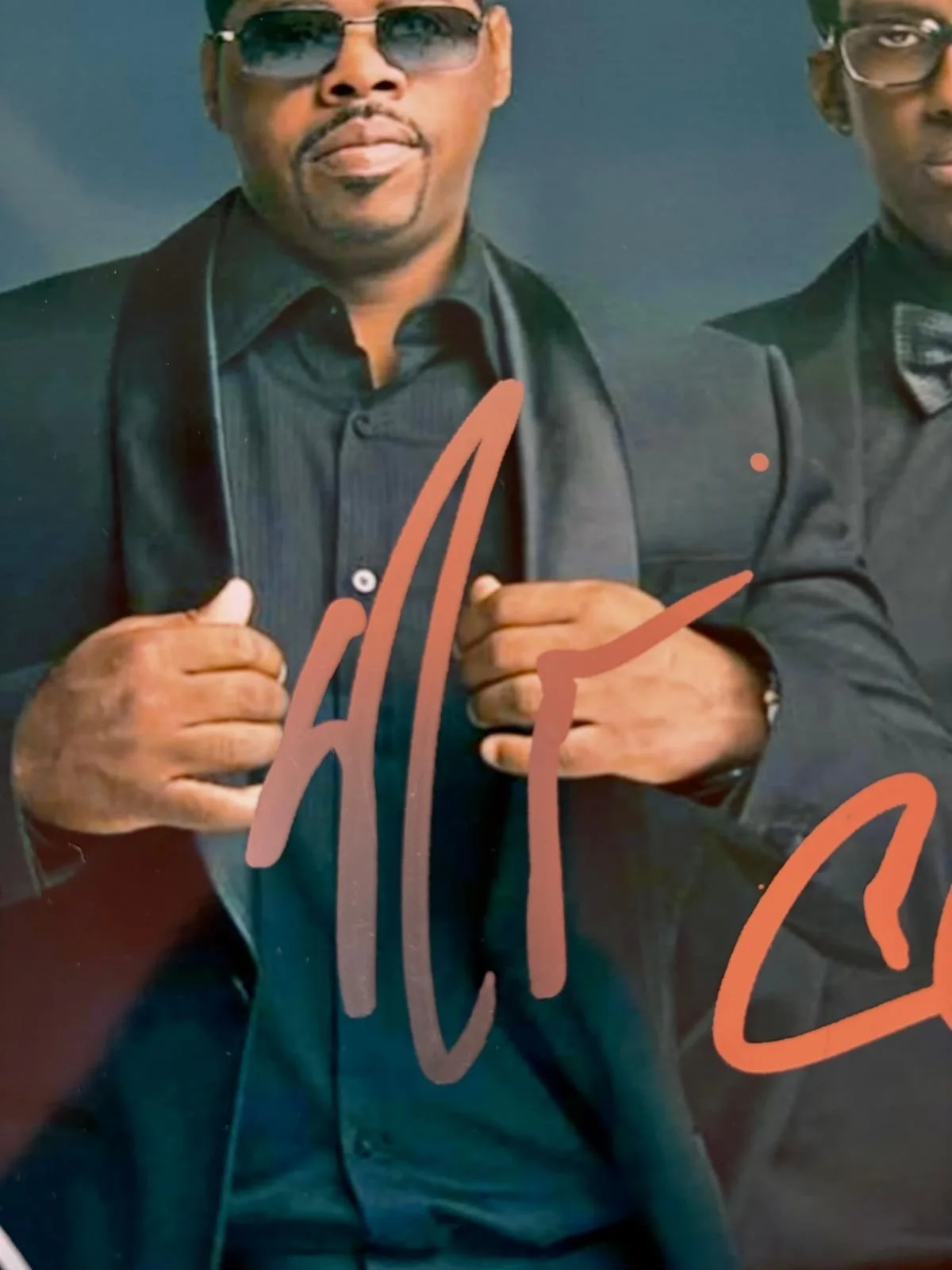 NATHAN MORRIS, WAYNE MORRIS, SHAWN STOCKMAN — BOYZ II MEN SIGNED AUTOGRAPHED 8X10 PHOTO NATHAN WAYNE SHAWN RARE PSA COA, image 3