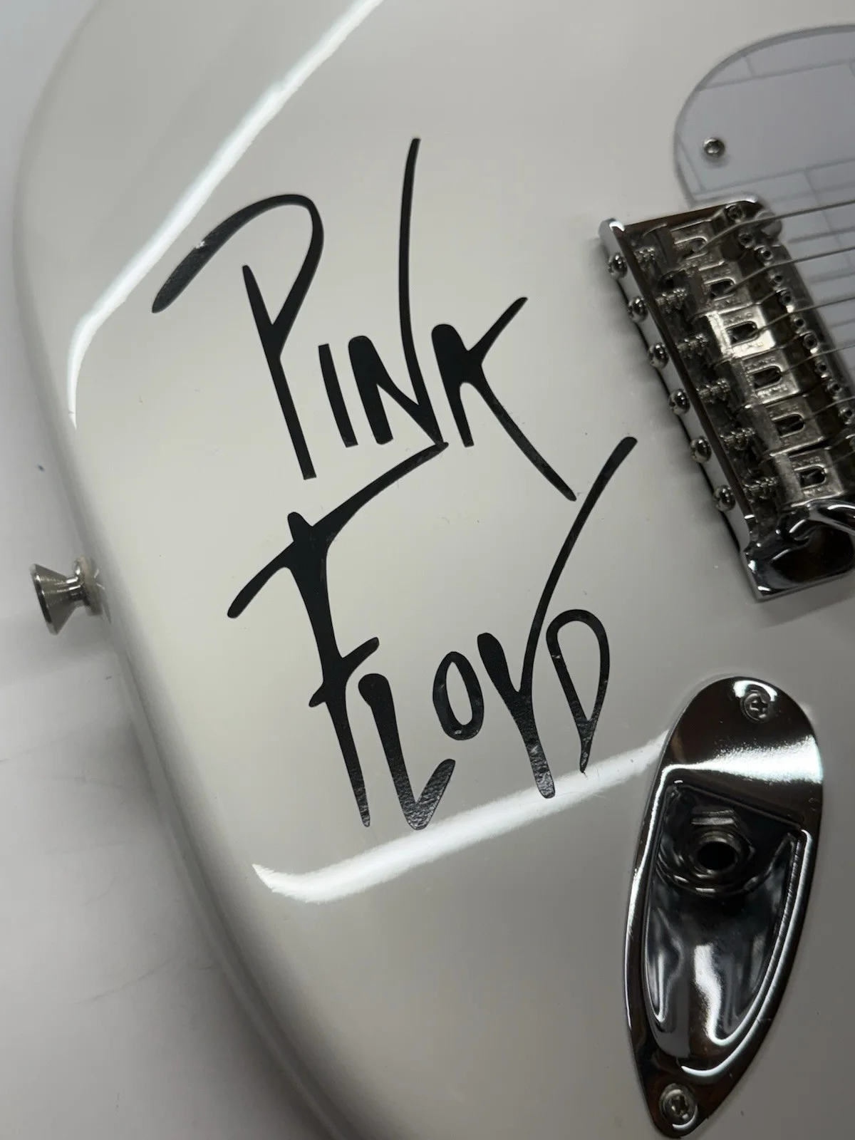 DAVID GILMOUR 🕰️🎸SIGNED GUITAR Pink Floyd MIM Stratocaster Autograph PSA COA, image 4