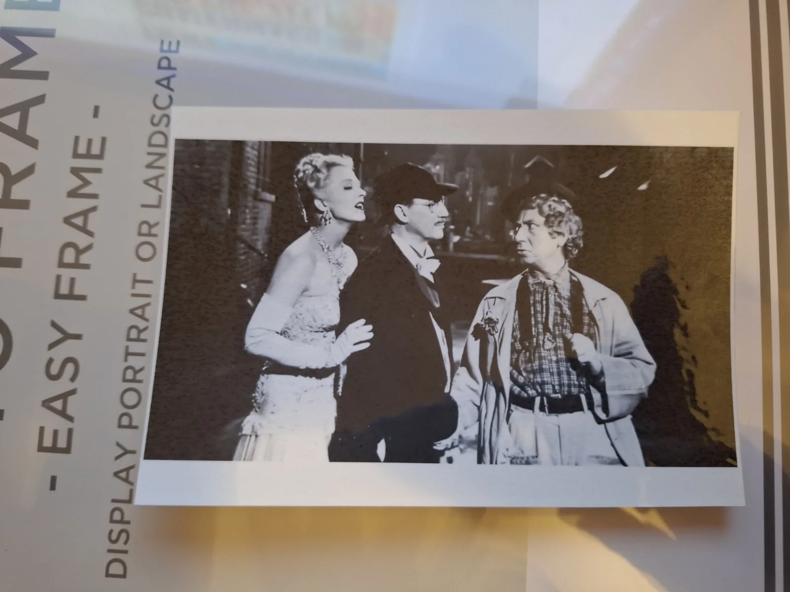 LOVE HAPPY 1949 Marx Brothers Marilyn Monroe Vintage Film Reproduction Postcard, изображение 5