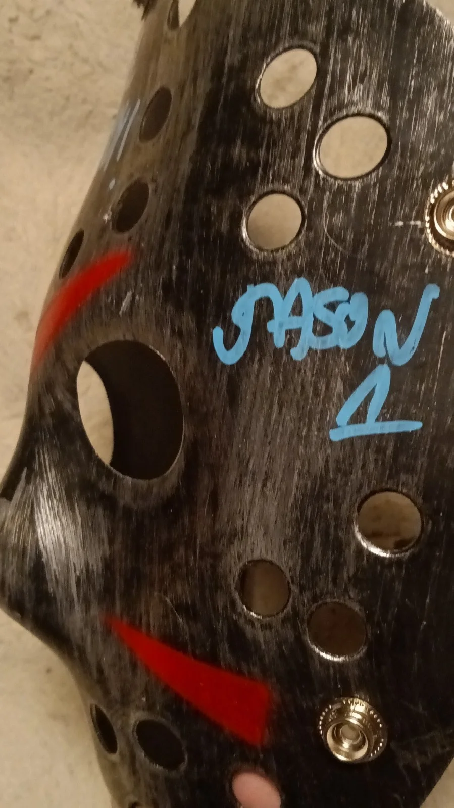 A49 — Autographed Jason Hockey Mask Friday the 13th Beckett Authenticated,Ari Lehman, image 3