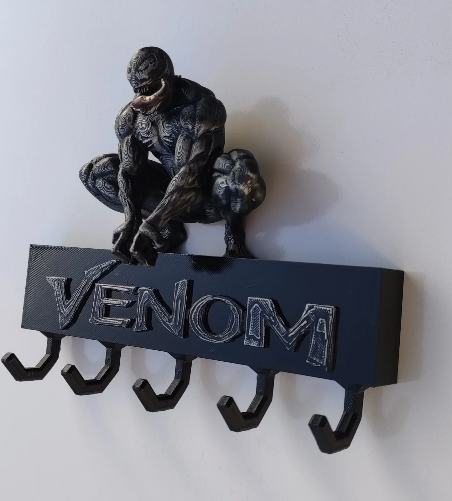Superhero Keyholder Keyring Gothic Horror Alien Sci Fi 3D Printed Hand Painted, image 3