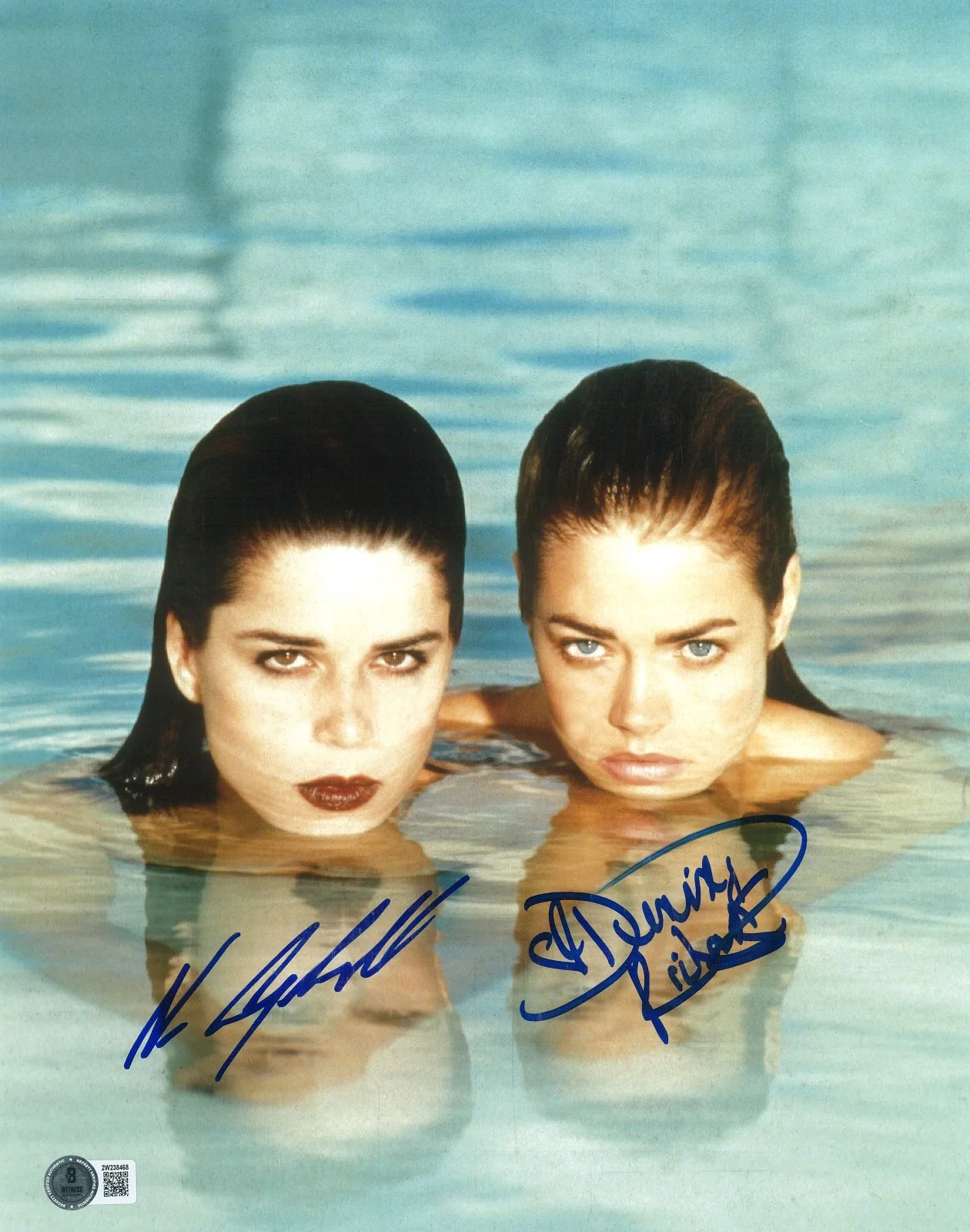 DENISE RICHARDS & NEVE CAMPBELL — DENISE RICHARDS NEVE CAMPBELL SIGNED AUTOGRAPH WILD THINGS 11X14 PHOTO BECKETT