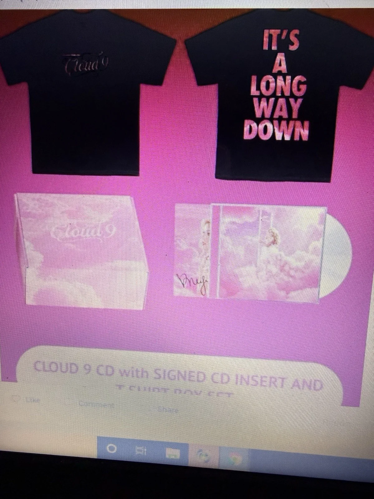 Megan Moroney Cloud 9 Signed CD Medium Black T Shirt Box Set Autograph, image 2