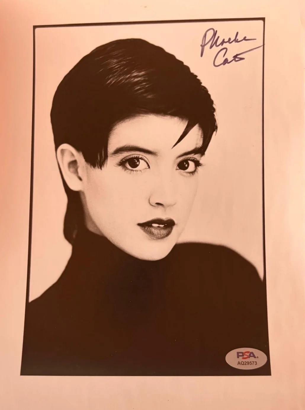 Phoebe Cates — PHOEBE CATES SIGNED AUTOGRAPHED 8X10 PHOTO SEXY HOT KLINE VINTAGE RARE PSA R
