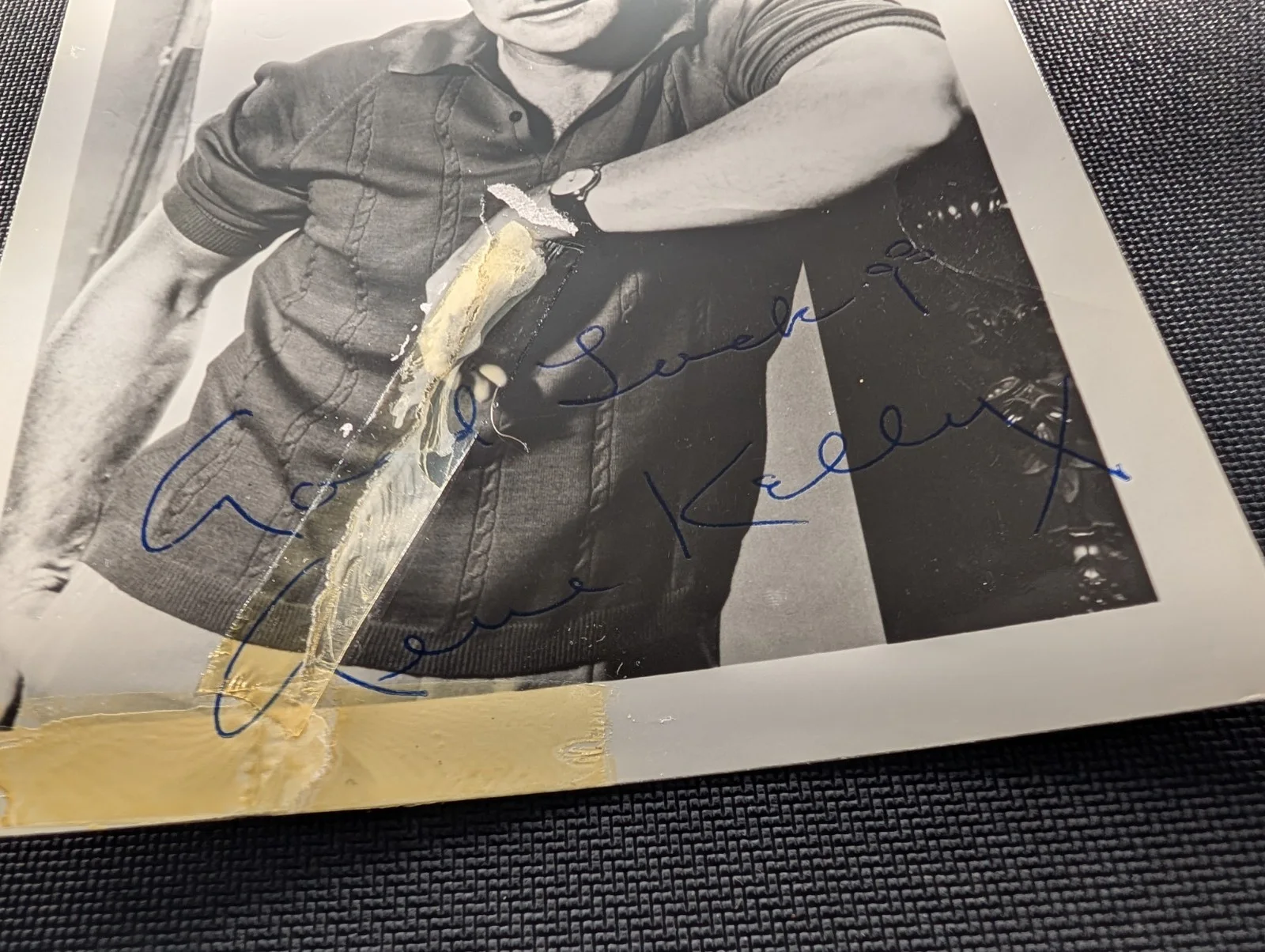 Gene Kelly — Gene Kelly Hand Signed Autograph 5x7 Vintage Photo Hollywood, изображение 2