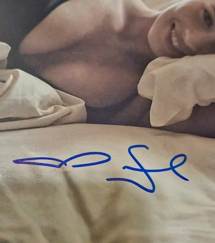 Megan Fox — Megan Fox Sexy signed autographed 11x14 photo. Beckett certified, image 2