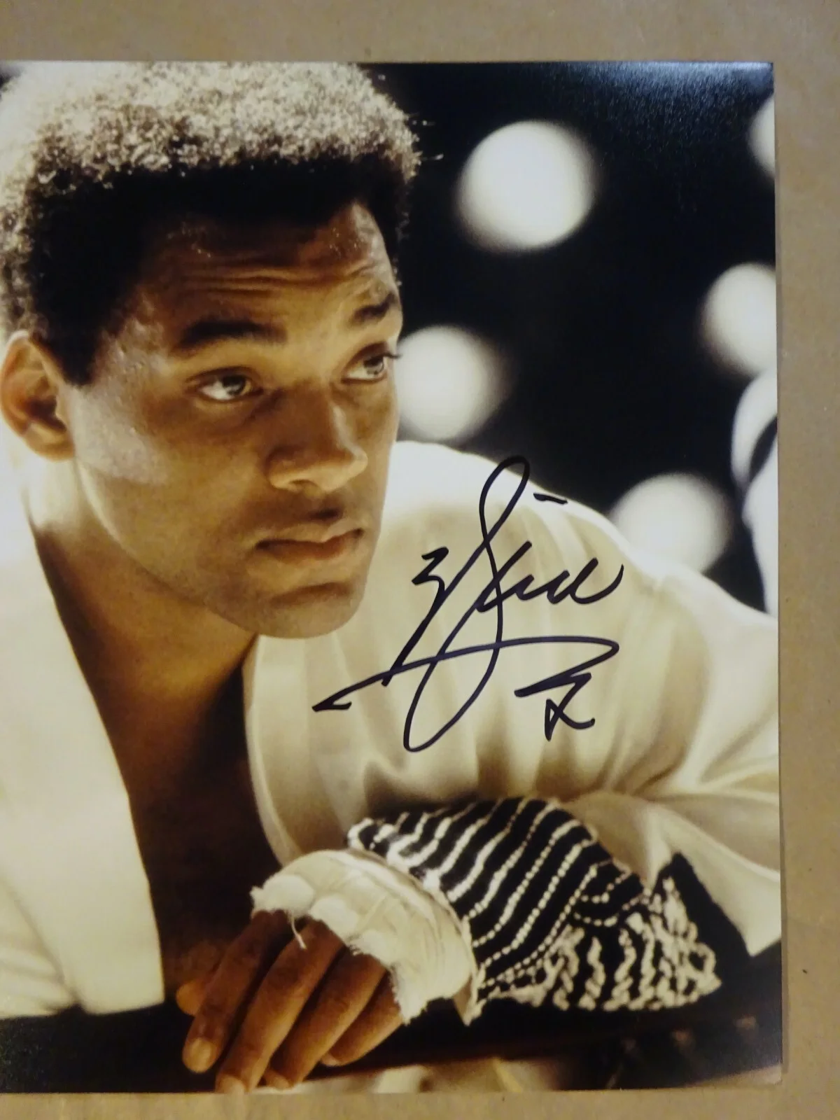 Will Smith — Signed Will Smith Autographed 11"x14" Ali Photo Beckett BAS COA, image 3