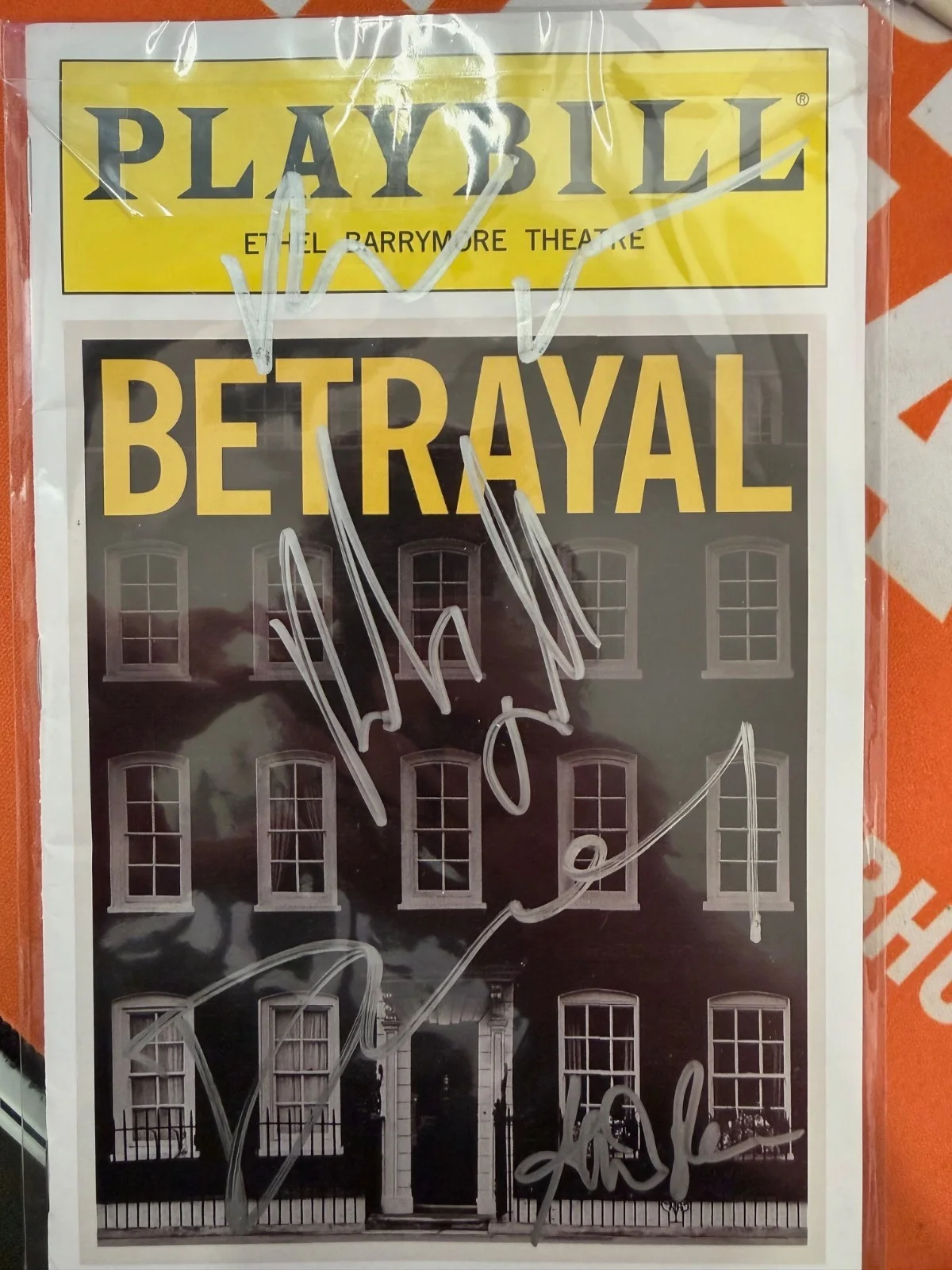 daniel craig — Betrayal Playbill - Ethel Barrymore Theatre - 4 Main Cast Signatures - Signed